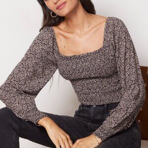 Faherty NWT Women's Leaf Batik Cropped BEATRICE Smocked Top, Size Medium